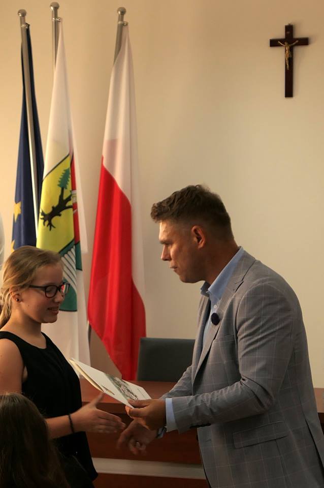 Stypendia wójta dla uczniów szkół podstawowych